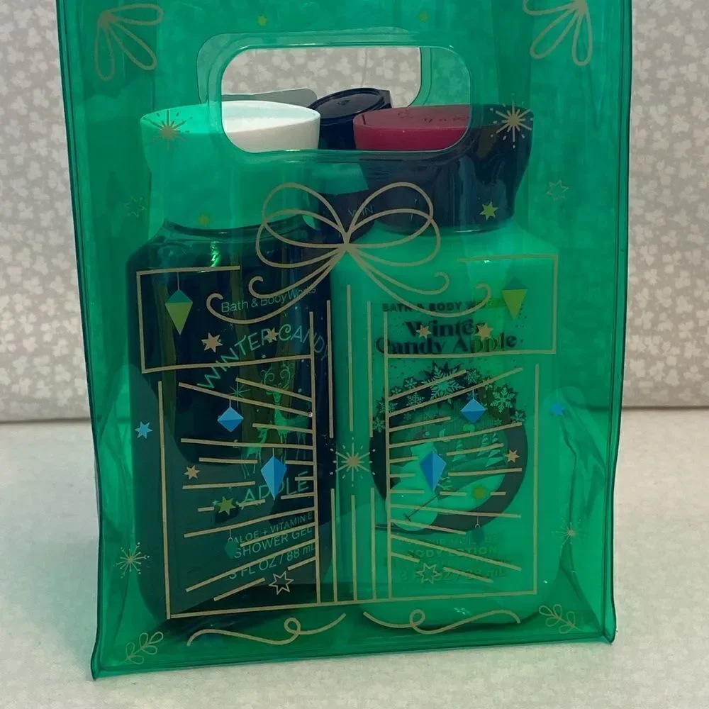 Bath and Body Works WINTER CANDY APPLE Travel Size 4 Piece Gift Set